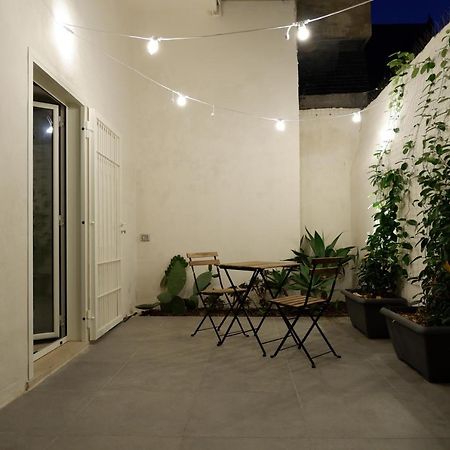 Апартаменты Bari Central Patio Экстерьер фото